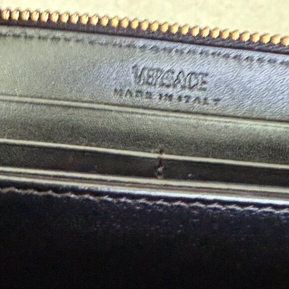 VERSACE QUILTED BLACK LEATHER ZIP AROUND LONG WALLET, 1007135 - Picture 11 of 15